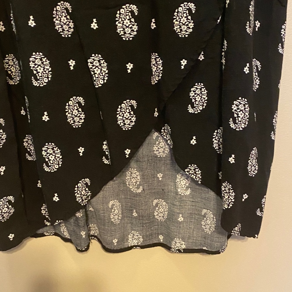 Xhilaration Black and White Paisley Skirt Set - Picture 8 of 8